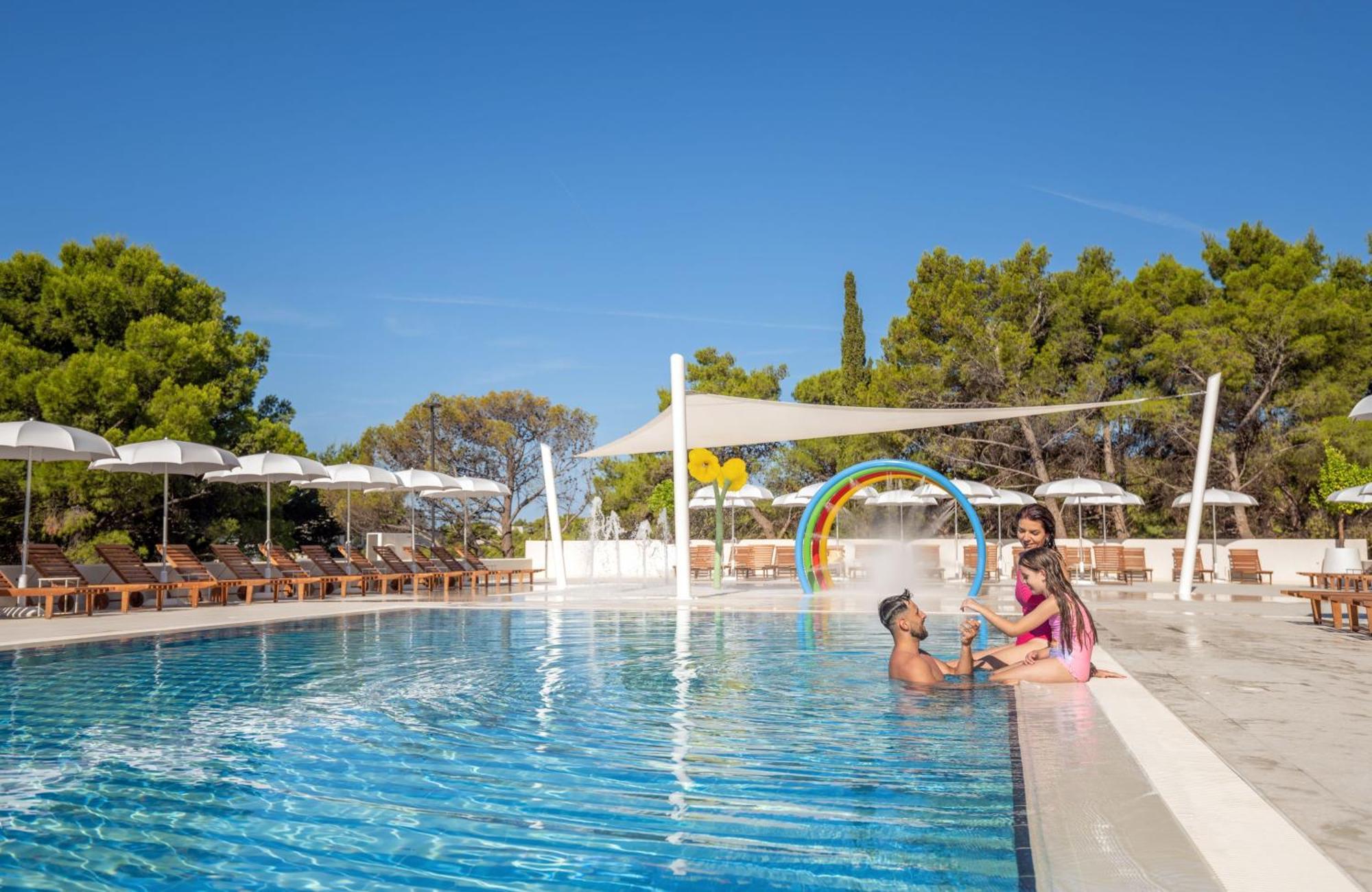 Bluesun Holiday Village Bonaca - Full Board Plus Bol Exterior photo